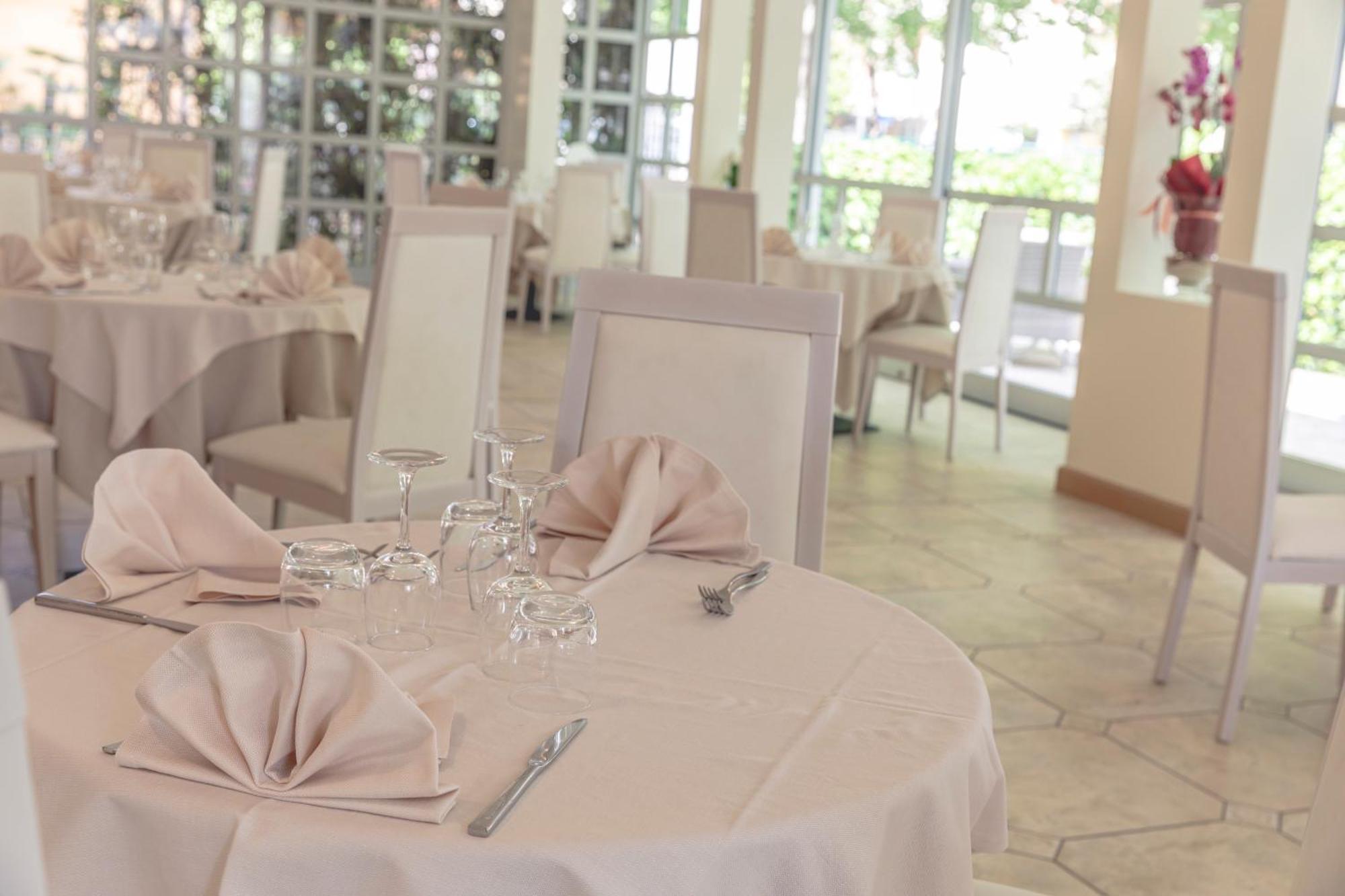 Hotel Athena Cervia Zewnętrze zdjęcie