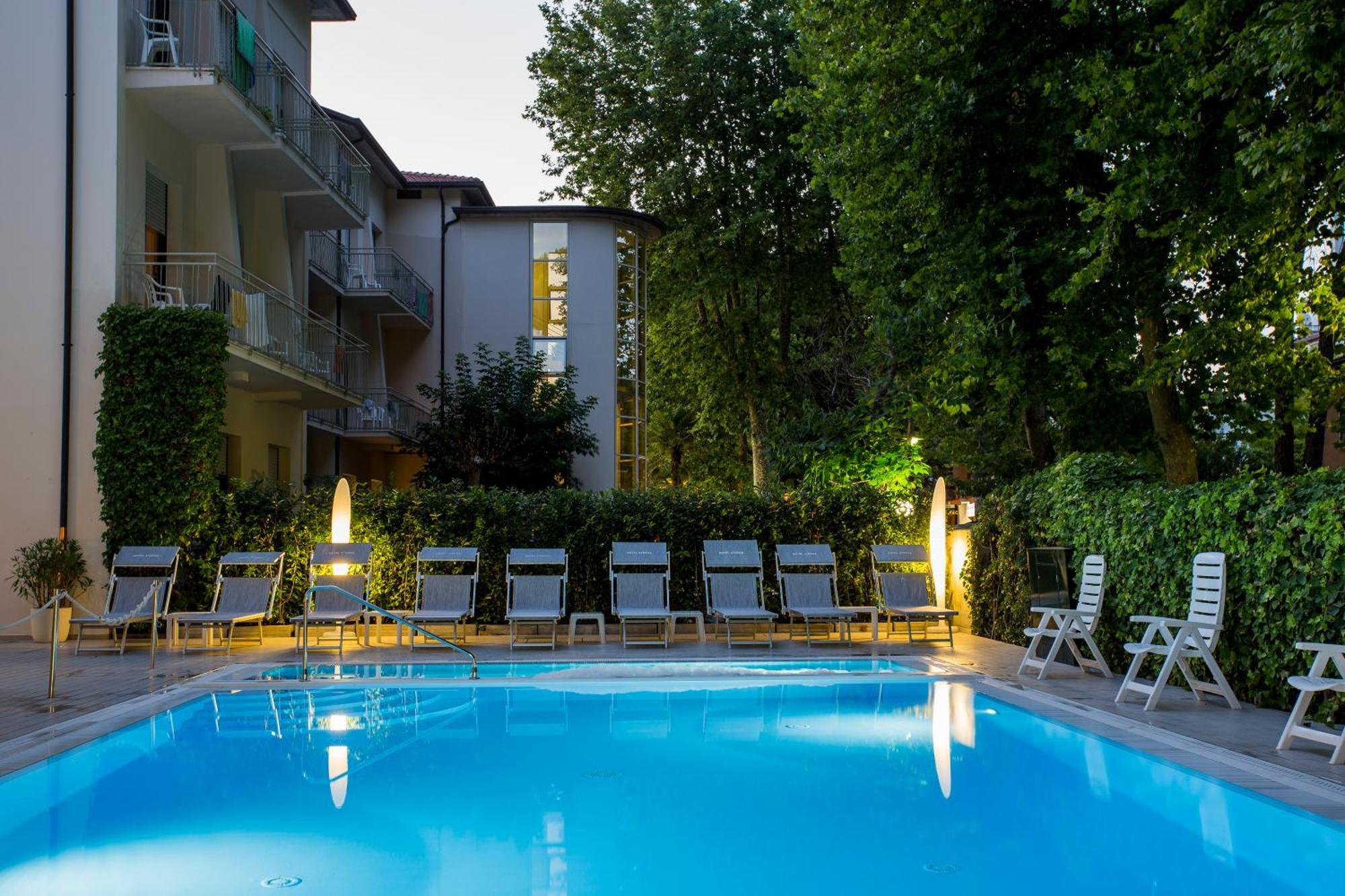 Hotel Athena Cervia Zewnętrze zdjęcie