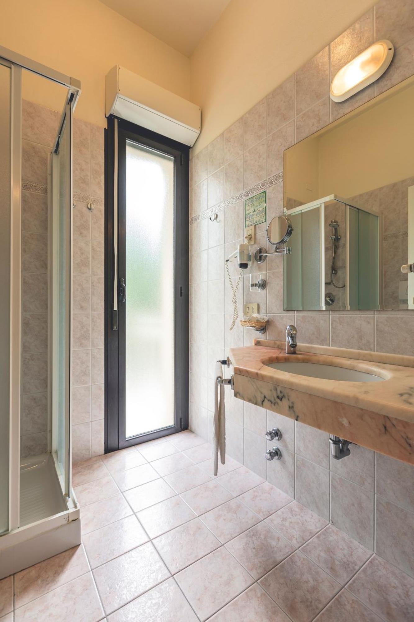 Hotel Athena Cervia Zewnętrze zdjęcie