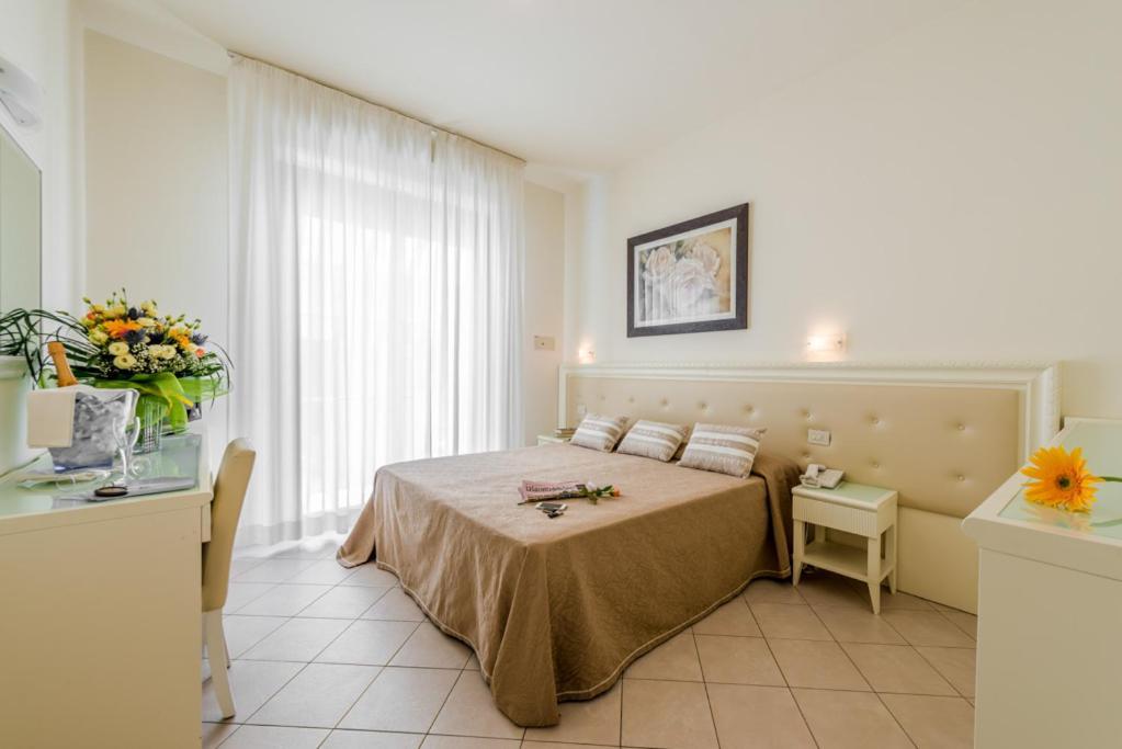 Hotel Athena Cervia Zewnętrze zdjęcie