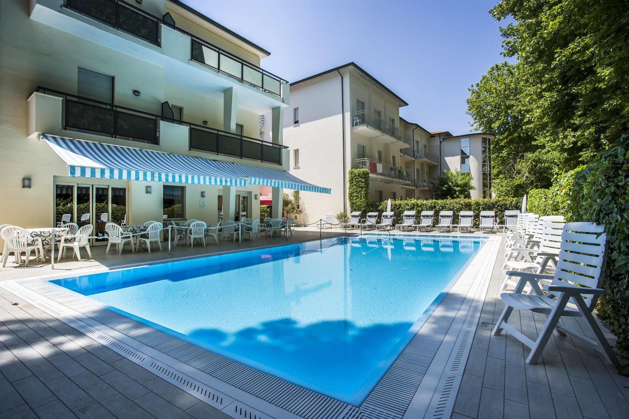 Hotel Athena Cervia Zewnętrze zdjęcie