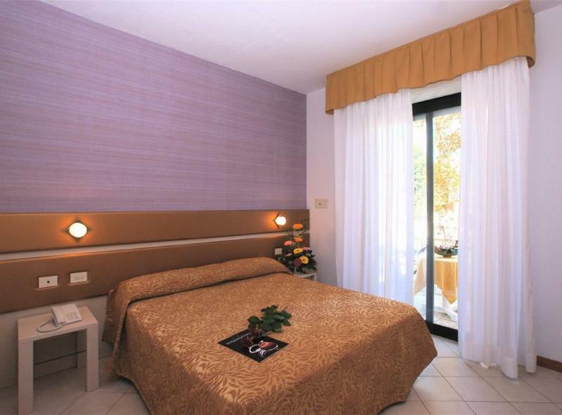 Hotel Athena Cervia Zewnętrze zdjęcie
